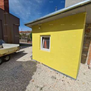 Renovirana kamena kuća s bazenom – mirno selo blizu Svetvinčenta