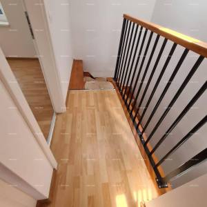 Renovirana kamena kuća s bazenom – mirno selo blizu Svetvinčenta