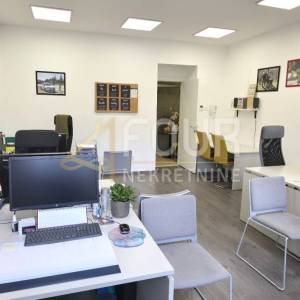 Rijeka, Centar, 4skl, 99,89m2, balkon 