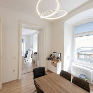 Rijeka, centar - Poslovni prostor za najam u blizini kazališta