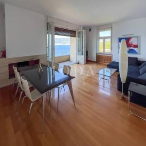 Rijeka, Kantrida, stan i garsonijera u kući na samoj morskoj obali, vlastiti izlaz na more