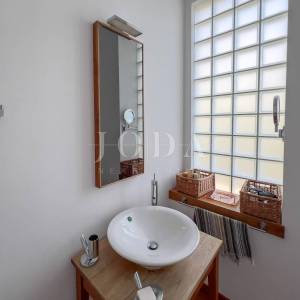 Rijeka, Kantrida, stan i garsonijera u kući na samoj morskoj obali, vlastiti izlaz na more