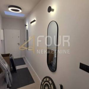 Rijeka, širi Centar, 1s+db s galerijom, balkon