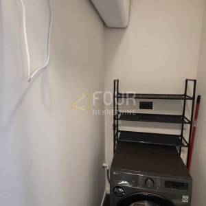 Rijeka, širi Centar, 1s+db s galerijom, balkon