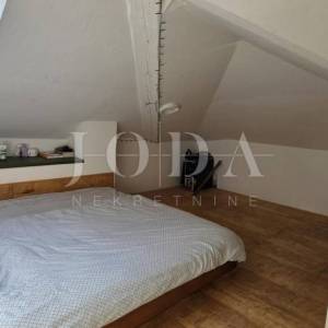 Rijeka širi centar – 2 spavaće, parking u dvorištu, vrt i kućica, idealno za život ili najam,