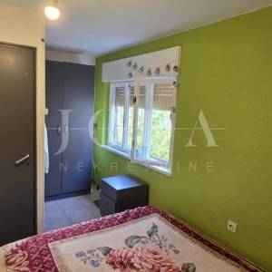 Rijeka širi centar – 2 spavaće, parking u dvorištu, vrt i kućica, idealno za život ili najam,