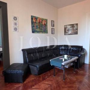 Rijeka širi centar – 2 spavaće, parking u dvorištu, vrt i kućica, idealno za život ili najam,