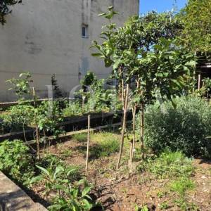 Rijeka širi centar – 2 spavaće, parking u dvorištu, vrt i kućica, idealno za život ili najam,