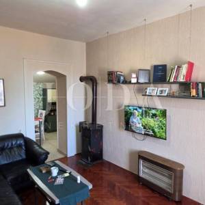 Rijeka širi centar – 2 spavaće, parking u dvorištu, vrt i kućica, idealno za život ili najam,