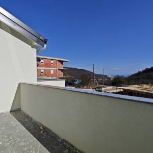 RIJEKA, ŠKURINJE - Kuća u nizu s tri sobe