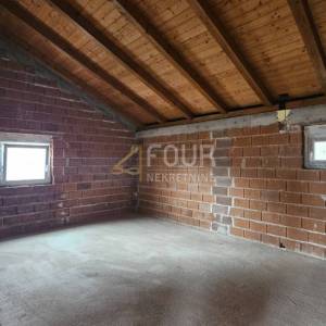 Rijeka, Srdoči, novogradnja, etaža, 3s+db, balkon