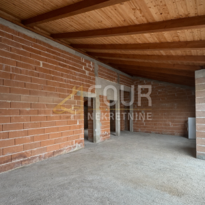 Rijeka, Srdoči, novogradnja, etaža, 3s+db, balkon, okućnica