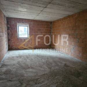 Rijeka, Srdoči, novogradnja, etaža, 3s+db, balkon, okućnica