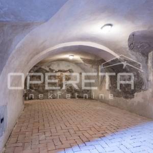 Rijetka povijesna kuća u samom centru grada