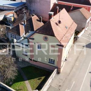 Rijetka povijesna kuća u samom centru grada