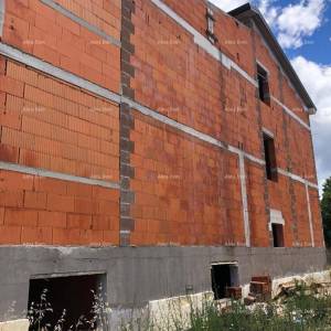 Roh bau kuća u Peroju!