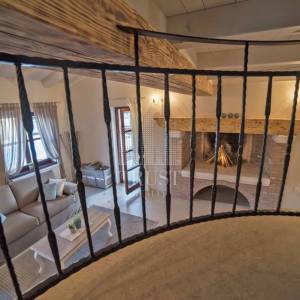 Romantičnaistarska vila sa bazenom i 1900 m2 vrta, 2 km od mora