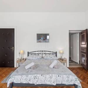 Rovinj, prvi red do mora, 2 stana u jednom