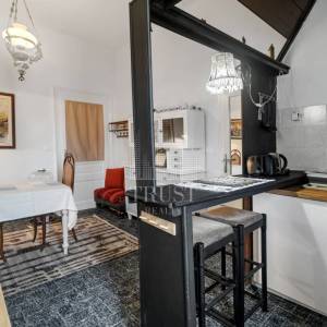 Rovinj, prvi red do mora, 2 stana u jednom