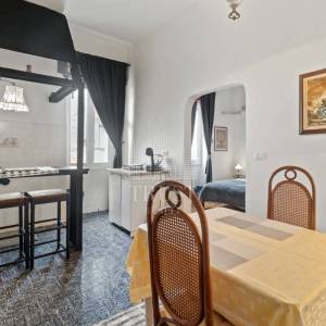 Rovinj, prvi red do mora, 2 stana u jednom