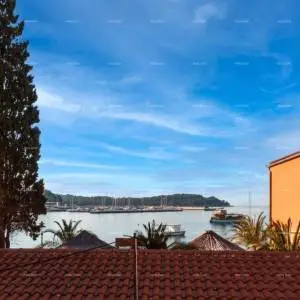 Rovinj – Stan s pogledom na more u samom centru, 50 m od mora