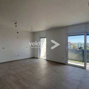 Rubeši, 3-soban s dnevnim boravkom u novogradnii s garažom i okućnicom