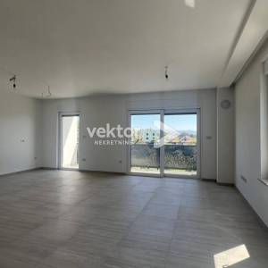 Rubeši, 3-soban s dnevnim boravkom u novogradnii s garažom i okućnicom