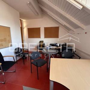 Samobor poslovni prostor 200 m2, 7 prostorija, režije uključene