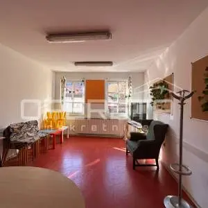 Samobor poslovni prostor 200 m2, 7 prostorija, režije uključene