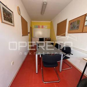 Samobor poslovni prostor 200 m2, 7 prostorija, režije uključene