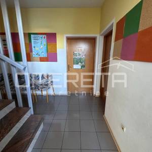 Samobor poslovni prostor 200 m2, 7 prostorija, režije uključene