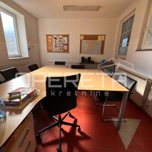 Samobor poslovni prostor 200 m2, 7 prostorija, režije uključene