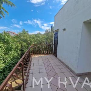 Samostojeća kuća s pogledom na more