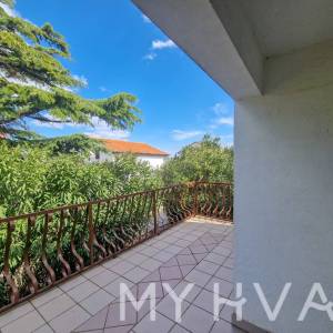 Samostojeća kuća s pogledom na more