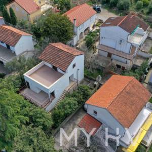 Samostojeća kuća s pogledom na more