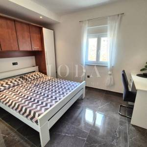 Samostojeća prizemnica s bazenom