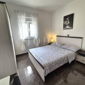 Samostojeća prizemnica s bazenom