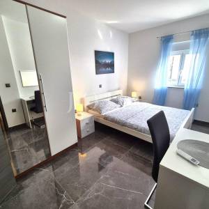 Samostojeća prizemnica s bazenom