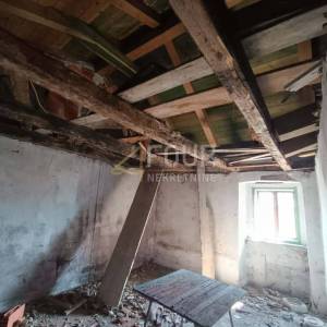 Šapjane, stara kamena kuća