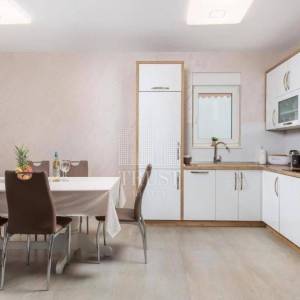 Savičenta, prekrasna moderna prizemnica s bazenom