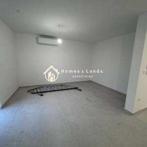 Sesvete,centar,3-Ssoban dvoetažni stan 92m2(S1G4) s vrtom i parkingom