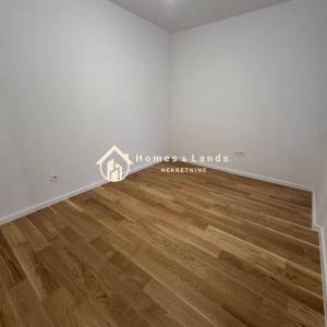 Sesvete,centar,3-Ssoban dvoetažni stan 92m2(S1G4) s vrtom i parkingom