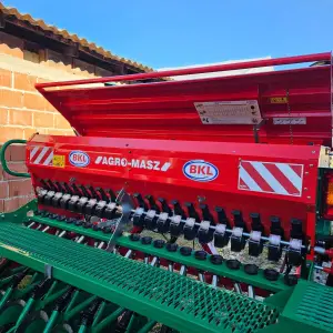 Sijačica za žito Agromasz SR250