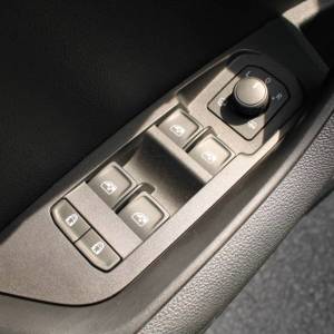 Škoda Karoq 1.6 TDi DSG Style *LED, NAVIGACIJA, KAMERA*