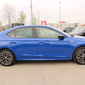 Škoda Octavia 2.0 TDi DSG Sportline *LED, NAVIGACIJA, KAMERA*