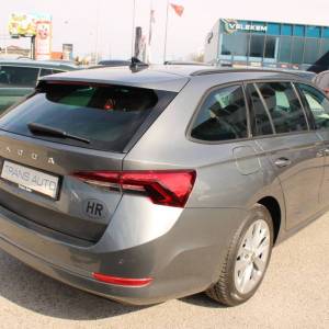 Škoda Octavia Combi 2.0 TDi DSG 150ks *LED, NAVIGACIJA*