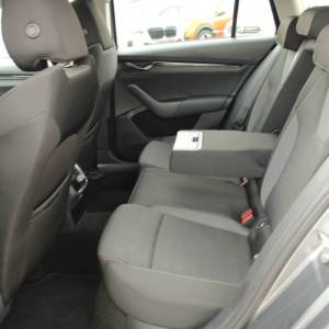 Škoda Octavia Combi 2.0 TDi *LED, NAVIGACIJA, KAMERA*