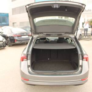 Škoda Octavia Combi 2.0 TDi *LED, NAVIGACIJA, KAMERA*