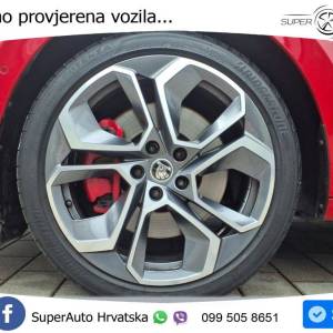 Škoda Octavia Combi RS 2.0 TSI DSG Plus 245 KS, LED+ACC+PANO+4xGR SJED+VIRT+KAM