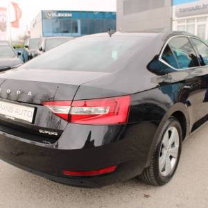 Škoda Superb 2.0 TDi DSG *LED, NAVIGACIJA, KAMERA*